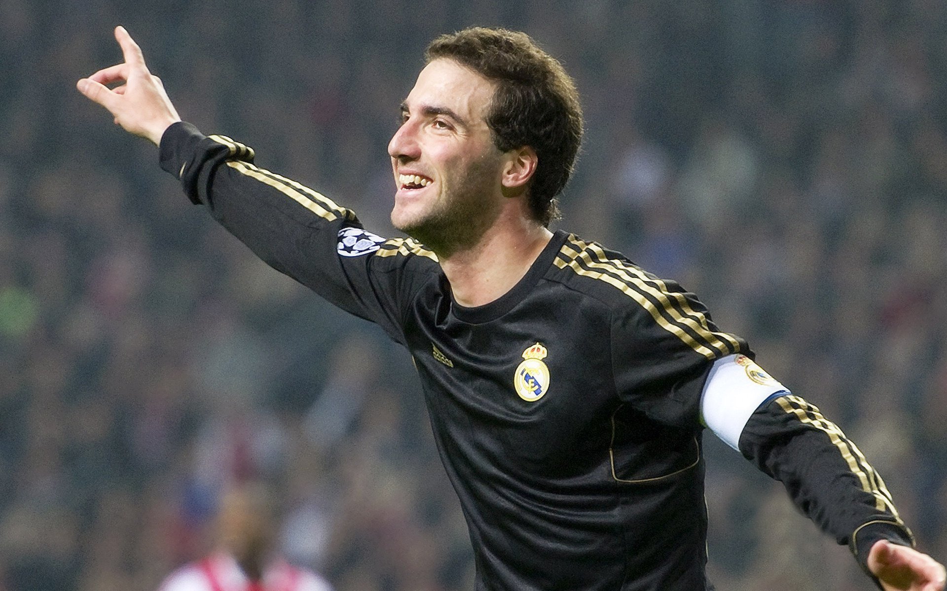 武大靖手感滚烫,带领利雅得新月惊险波尔图,赛后一句话霸气侧漏